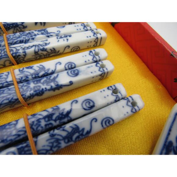 NEW with Gift Box Dragon Chopsticks Porcelain China Blue White Four Sets w Rests - Picture 4 of 12